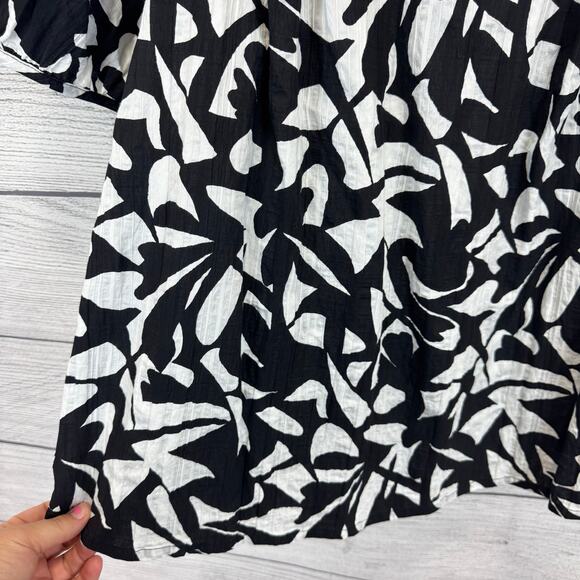 A New Day Plus Size White & Black Floral Puff Sleeve Blouse Size 1X - Picture 5 of 8